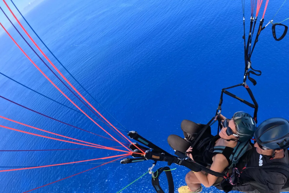 Vol en parapente au-dessus de l'océan Indien depuis Saint-Leu, La Réunion